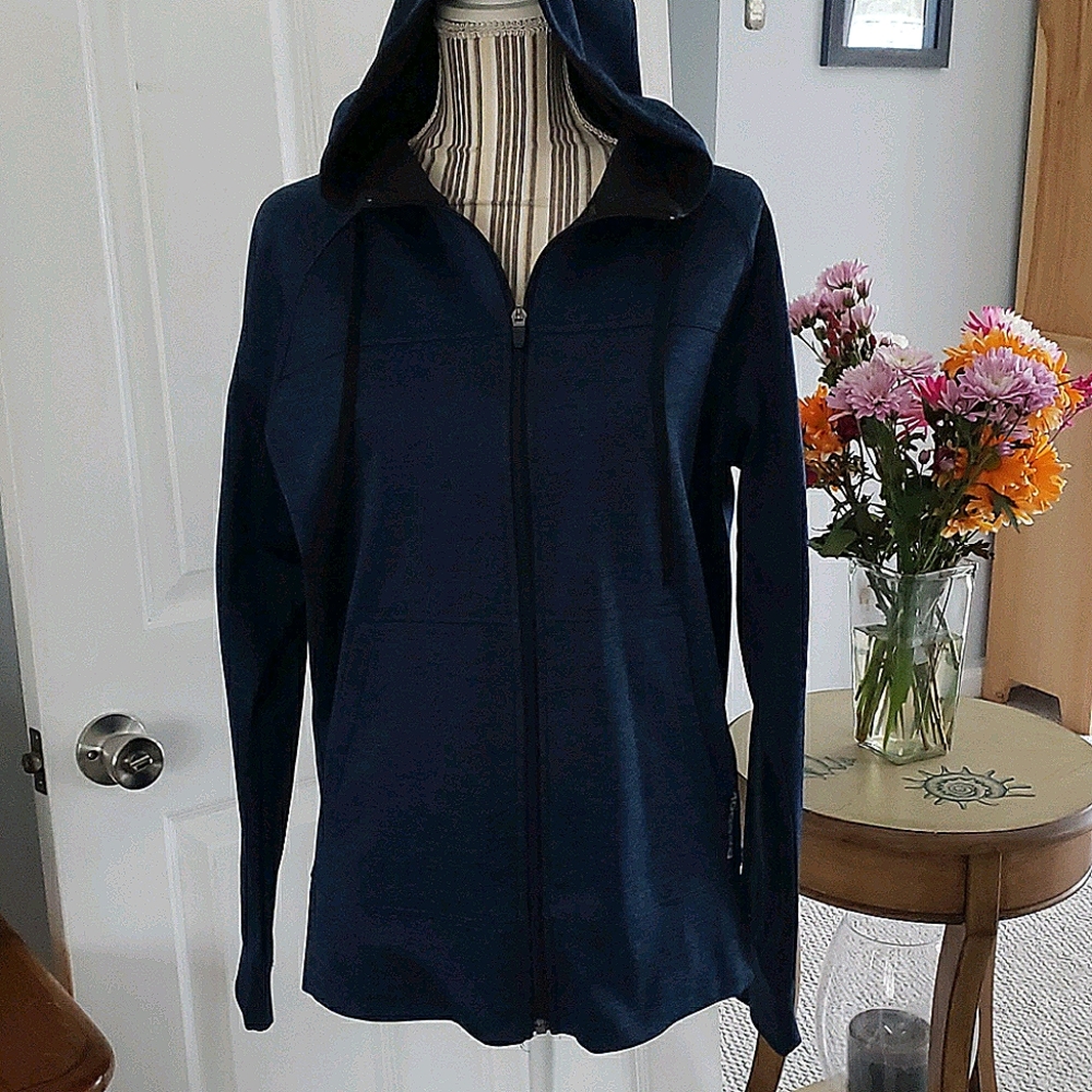 Reebok zip up sweatshirt w/hood